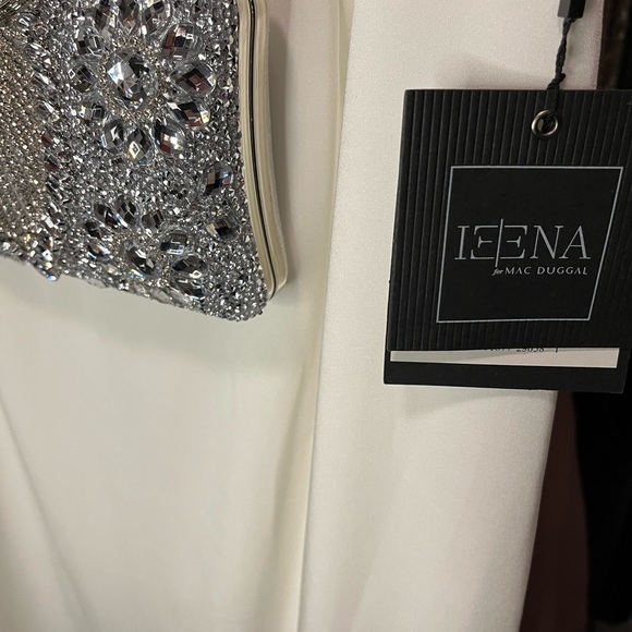 Sz 12 MacDuggal White Midi With Silver Beading At Neck W: Cape & Bag - Picture 6 of 6